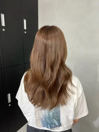 ロング カラー 小森聖奈 韓国風レイヤーカットのヘアスタイル