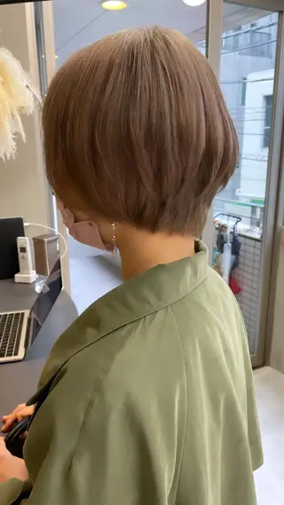 ショート カラー 🦋うる艶透明感ヘア 今井達也のヘアスタイル