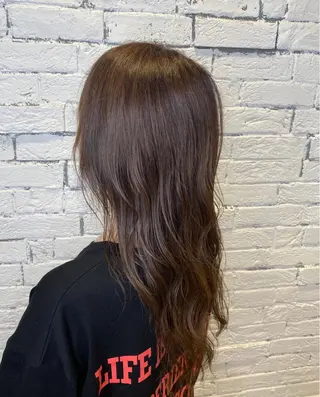 カラー 前田 輝のヘアスタイル