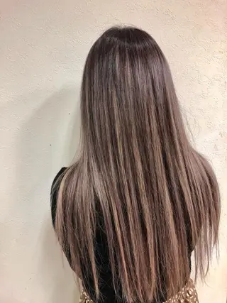 カラー ダブルスキルエクステ /羽エクステ白石宇由のヘアスタイル