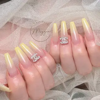 ネイル Maggie Nail🦩のネイルデザイン