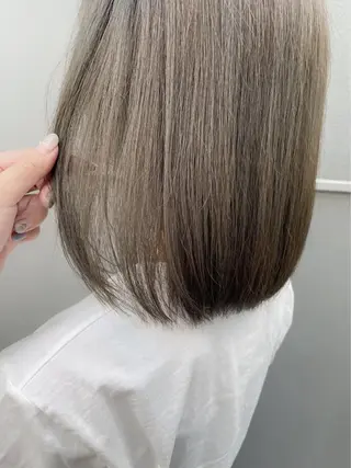 ミディアム カラー 中村 彩乃のヘアスタイル