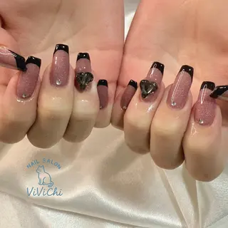 ネイル ViViChi 梨帆のネイルデザイン
