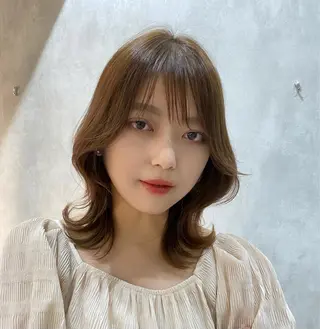 ミディアム カラー レイヤーと顔まわり 大好き❣️関口拓馬のヘアスタイル