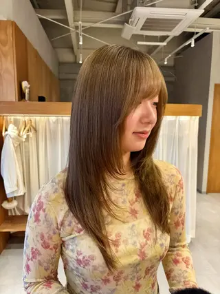 セミロング カラー manami / muku.のヘアスタイル