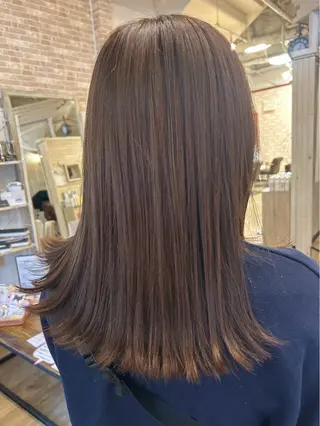 セミロング カラー 矢野 愛実のヘアスタイル