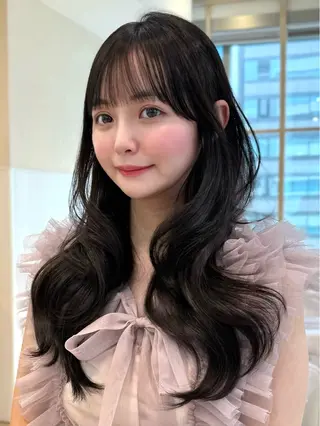 ロング 表参道小顔カット前髪 割れ改善クロスパーマのヘアスタイル