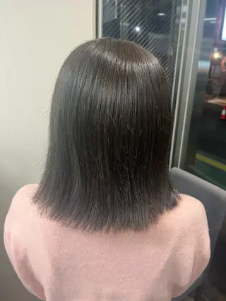 ミディアム ☘️上村 ☘️髪質 改善/透明感カラーのヘアスタイル