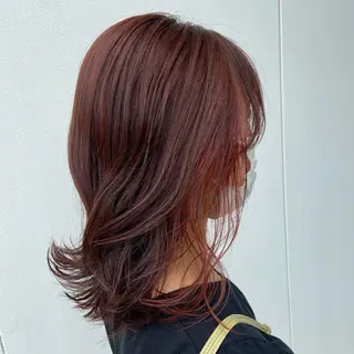 ミディアム 鈴木 琴乃のヘアスタイル