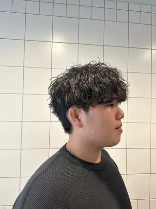 パーマ メンズ 岡部 琉斗のヘアスタイル