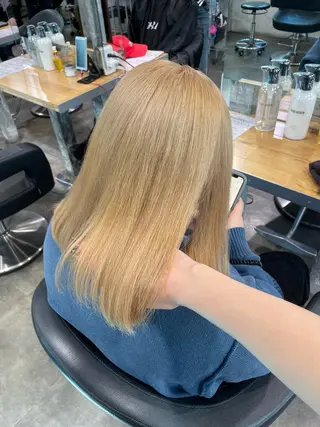 ミディアム カラー ハイトーン 横浜💞ミオのヘアスタイル