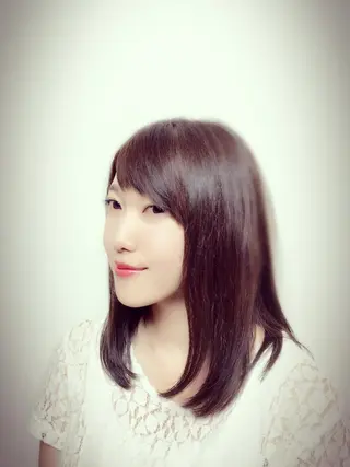ロング カラー 安藤 沙妃のヘアスタイル