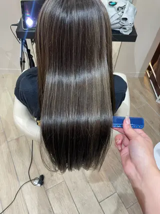 ロング カラー 艶髪/ハイトーン ️🫧rino🫧のヘアスタイル