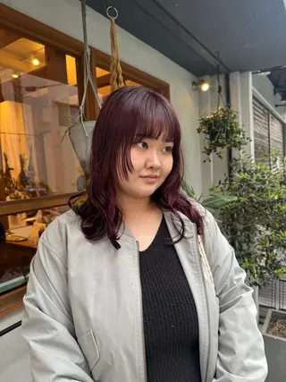 ミディアム カラー ENIF　大島 芽生のヘアスタイル