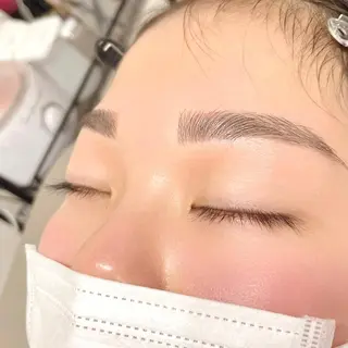 アイブロウ Paulele. 副店長Mizukiのマツエク・マツパデザイン