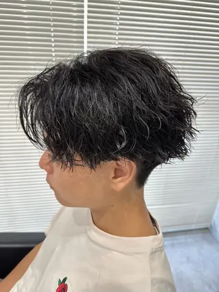 ショート パーマ メンズ ユウ🪄 パーマ指名No1のヘアスタイル