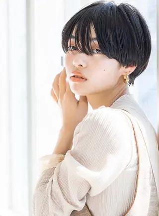 ショート 小顔矯正/レイヤー 透明感カラー✨生真のヘアスタイル