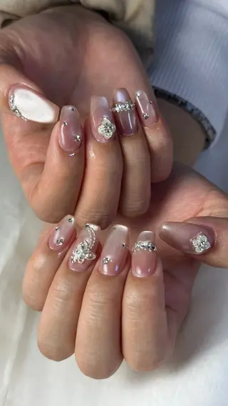 ネイル うにゃねいる🌷 Mayaのネイルデザイン