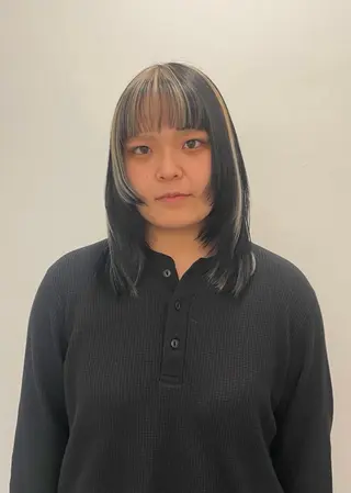 セミロング 🎨透明感カラー/ ハイライト/近藤怜那のヘアスタイル