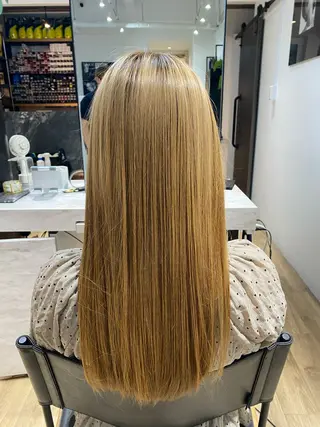 ロング 柳原 沙耶のヘアスタイル