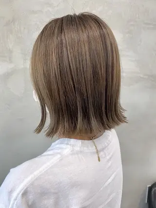 カラー HAYATA/透明感 /派手髪/ケアブリのヘアスタイル