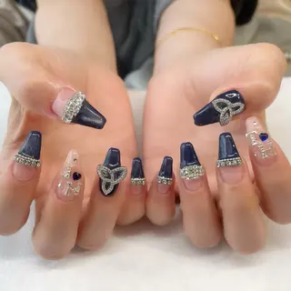 ネイル 💎🐰 saki. m 🐰💎のネイルデザイン
