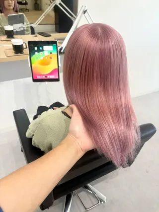 ロング ケアブリーチ 黒瀬有汰のヘアスタイル
