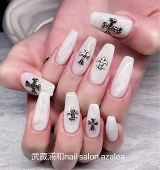 ネイル R inのネイルデザイン