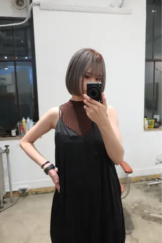 ミディアム カラー ミタニ ナギサのヘアスタイル