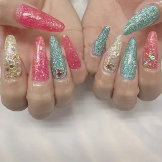ネイル Nail salon Honey Beeのネイルデザイン