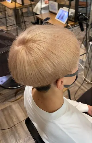 ショート カラー メンズ 寳泉 章弘のヘアスタイル