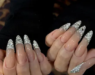 ネイル Pure&Rich Nailのネイルデザイン