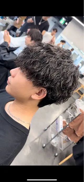 ショート パーマ メンズ fifth park 六反穂 龍介のヘアスタイル