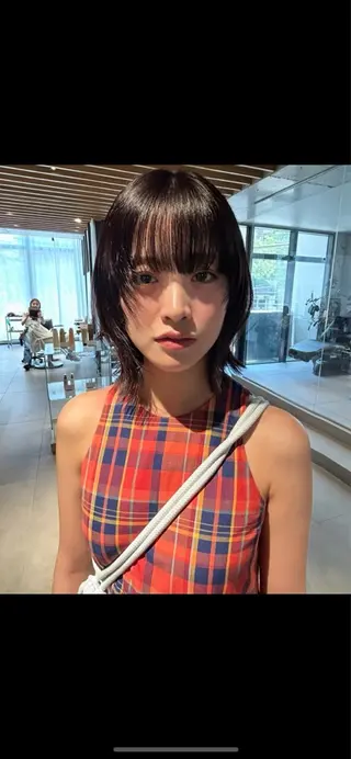 ミディアム カラー 中村 果乃のヘアスタイル