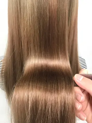 ロング yukari 艶髪ヘアのヘアスタイル