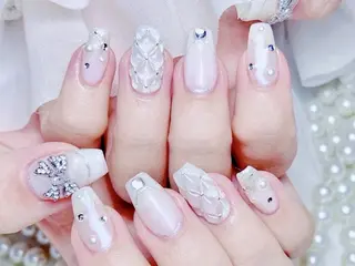 ネイル Hanya 🌈のネイルデザイン