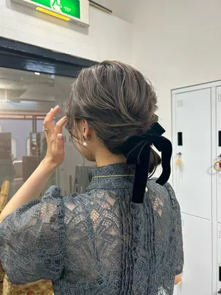 ヘアアレンジ Yui. レイヤー/パーマのヘアスタイル