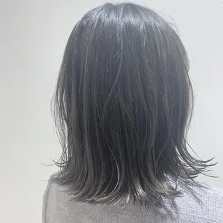 カラー 西田 優菜のヘアスタイル