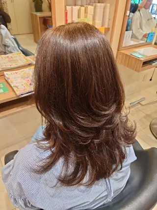 セミロング 塚原 友紀子のヘアスタイル
