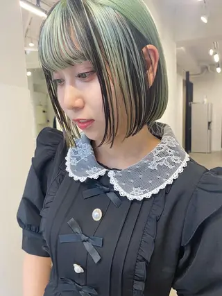 ショート カラー センターパート/ 暖色カラーayuのヘアスタイル