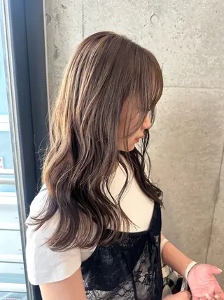 ミディアム ︎🤎W color MIYU‎🤎のヘアスタイル