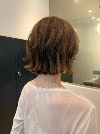 ミディアム 須藤 優真 切りっぱなしボブのヘアスタイル