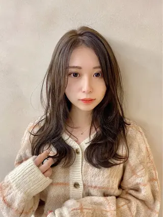 セミロング カラー 【広尾/恵比寿】 カットカラーのヘアスタイル