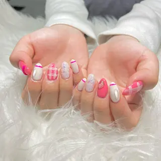 ネイル Miki 本町駅｜💅‎🤍のネイルデザイン