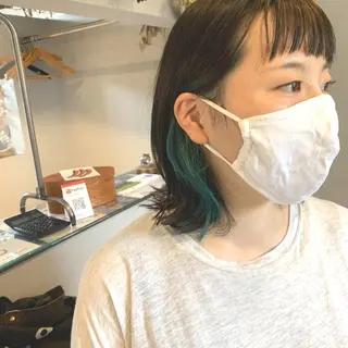 ミディアム カラー 綿貫 美雪のヘアスタイル