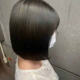 ミディアム 透け感ベージュ ／ミハルのヘアスタイル