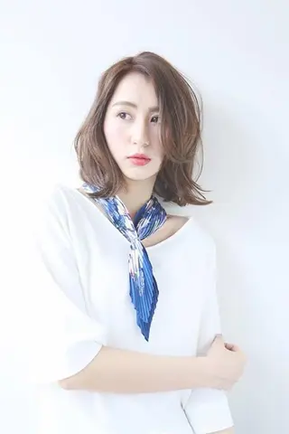 セミロング カラー ブリーチ毛でもできる 髪質改善縮毛MIHOのヘアスタイル