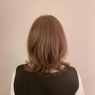 ミディアム カラー 小顔/似合わせカット 杉山莉菜のヘアスタイル
