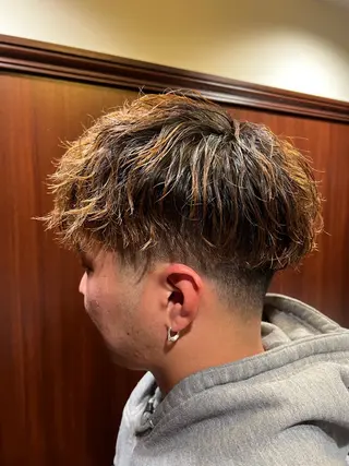 ミディアム パーマ 杉原 慶祐のヘアスタイル