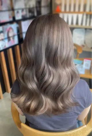 ミディアム カラー 絶対かわいい保証💖 ひいなのヘアスタイル